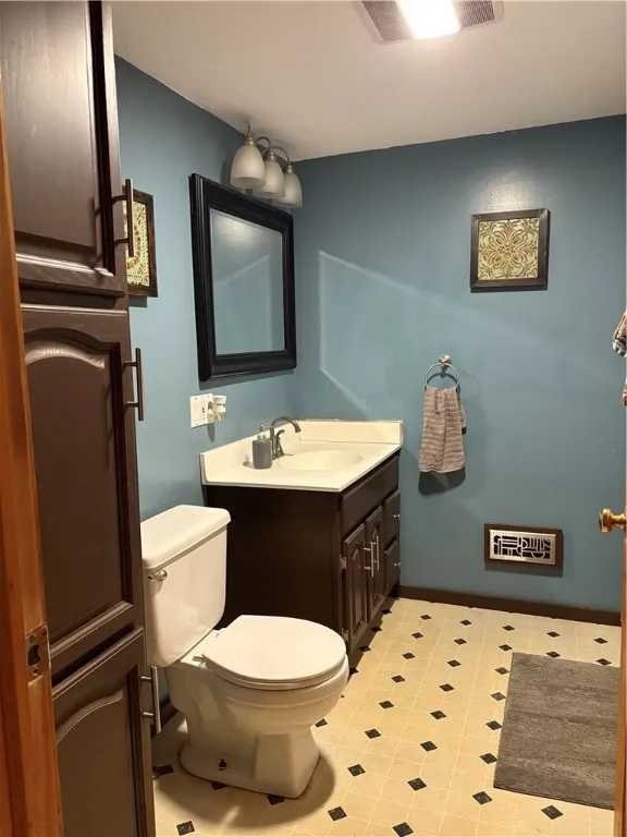 202 Pritchard Avenue, Corning City, New York 14830, Corning City, New York 14830, 3 Bedrooms Bedrooms, 7 Rooms Rooms,1 BathroomBathrooms,Residential,Closed,202 Pritchard Avenue, Corning City, New York 14830,0,R1624527