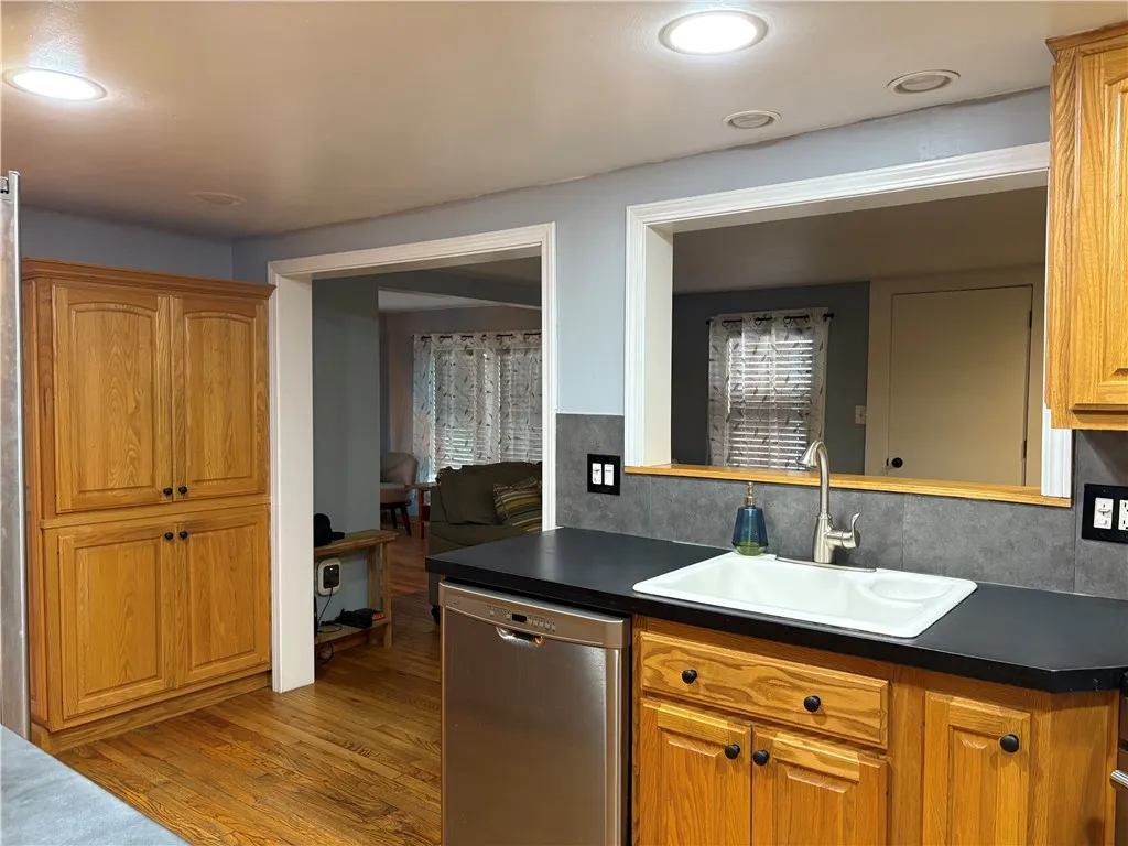 202 Pritchard Avenue, Corning City, New York 14830, Corning City, New York 14830, 3 Bedrooms Bedrooms, 7 Rooms Rooms,1 BathroomBathrooms,Residential,Closed,202 Pritchard Avenue, Corning City, New York 14830,0,R1624527