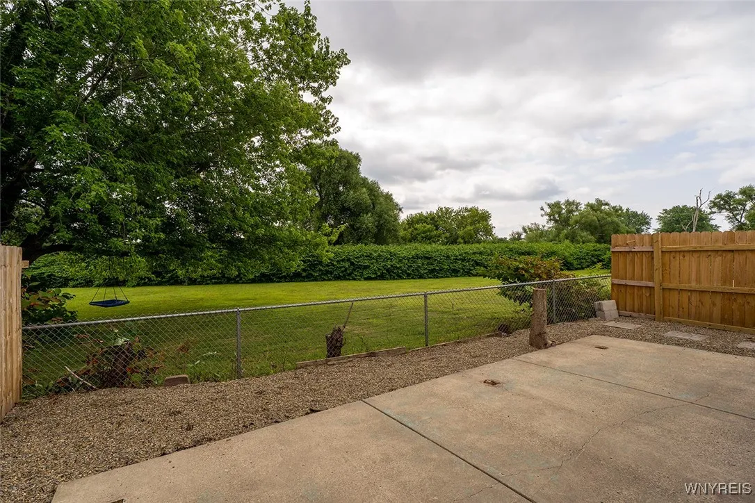 29 Melvin Place, Buffalo, New York 14210, Buffalo, New York 14210, 4 Bedrooms Bedrooms, ,2 BathroomsBathrooms,Residential,Closed,29 Melvin Place, Buffalo, New York 14210,0,B1624512