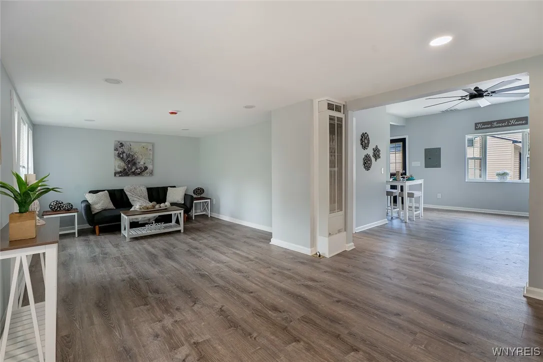 29 Melvin Place, Buffalo, New York 14210, Buffalo, New York 14210, 4 Bedrooms Bedrooms, ,2 BathroomsBathrooms,Residential,Closed,29 Melvin Place, Buffalo, New York 14210,0,B1624512