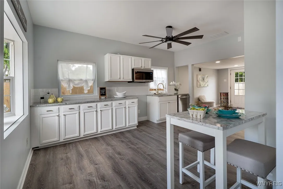 29 Melvin Place, Buffalo, New York 14210, Buffalo, New York 14210, 4 Bedrooms Bedrooms, ,2 BathroomsBathrooms,Residential,Closed,29 Melvin Place, Buffalo, New York 14210,0,B1624512