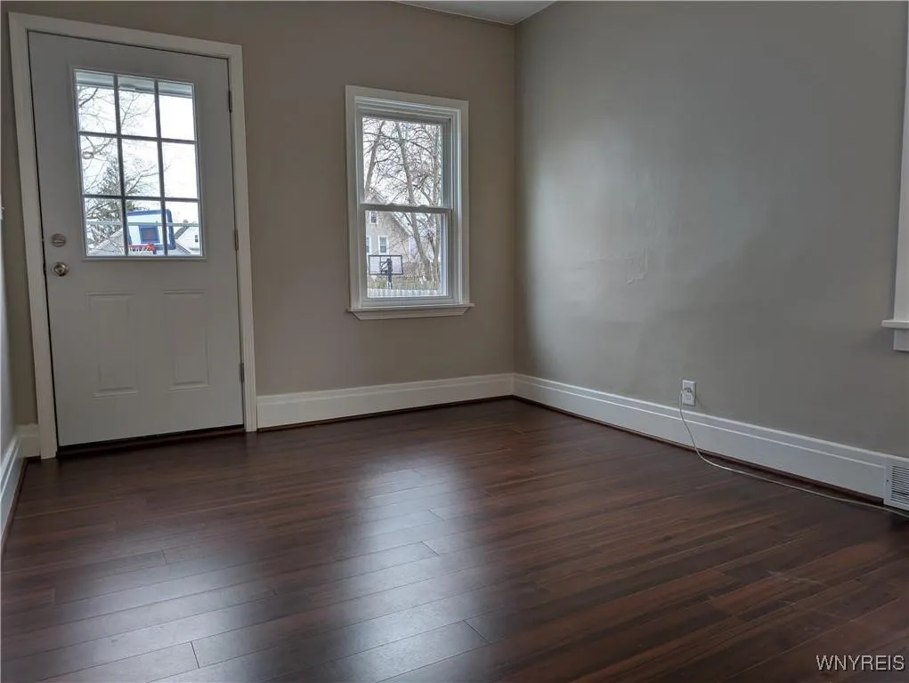 153 Crystal Avenue, Buffalo, New York 14220, Buffalo, New York 14220, 5 Bedrooms Bedrooms, 9 Rooms Rooms,2 BathroomsBathrooms,Residential,Closed,153 Crystal Avenue, Buffalo, New York 14220,0,B1624526