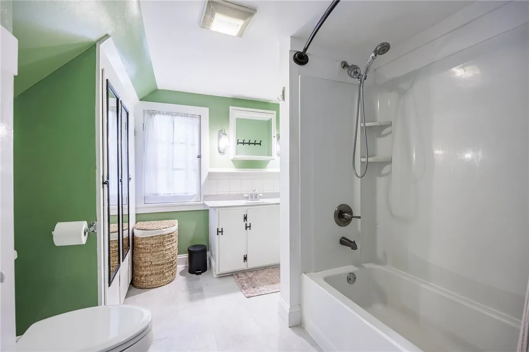 updated full​​‌​​​​‌​​‌‌​‌‌​​​‌‌​‌​‌​‌​​​‌​​ bathroom