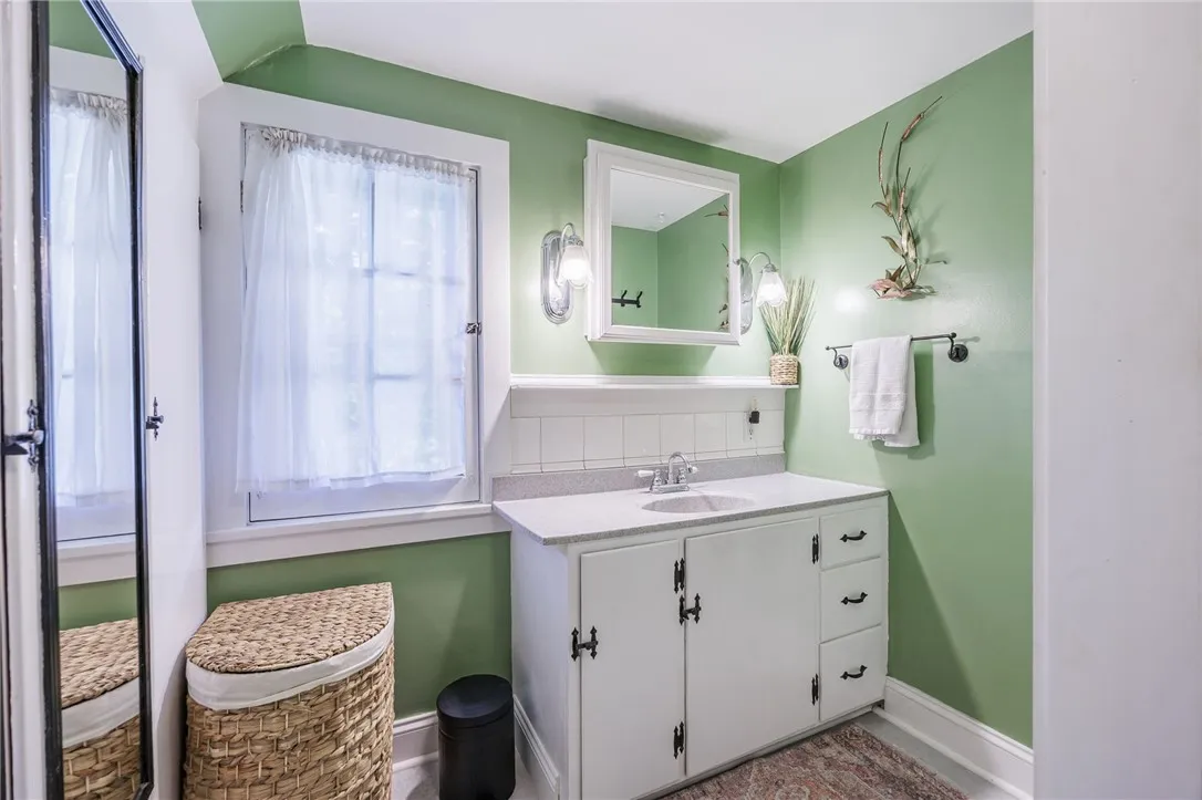 25 Clark Street, Rochester, New York 14609, Rochester, New York 14609, 3 Bedrooms Bedrooms, 8 Rooms Rooms,1 BathroomBathrooms,Residential,Closed,25 Clark Street, Rochester, New York 14609,0,R1624525