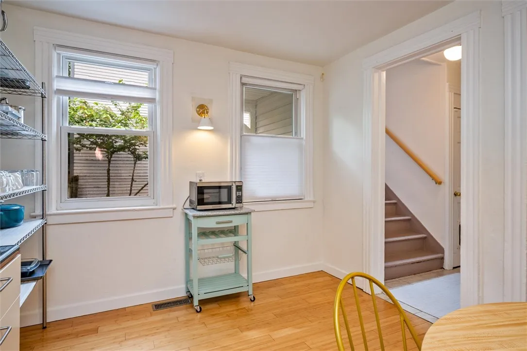 313 Linden Street, Rochester, New York 14620, Rochester, New York 14620, 3 Bedrooms Bedrooms, 7 Rooms Rooms,1 BathroomBathrooms,Residential,Closed,313 Linden Street, Rochester, New York 14620,0,R1623826