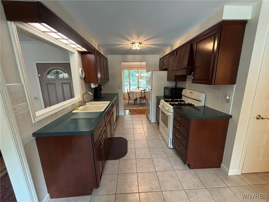 3 Butternut Circle, Orchard Park, New York 14127, Orchard Park, New York 14127, 3 Bedrooms Bedrooms, 7 Rooms Rooms,2 BathroomsBathrooms,Residential,Closed,3 Butternut Circle, Orchard Park, New York 14127,0,B1623718 3 Butternut Circle, Orchard Park, New York 14127, Orchard Park, New York 14127, 3 Bedrooms Bedrooms, 7 Rooms Rooms,2 BathroomsBathrooms,Residential,Closed,3 Butternut Circle, Orchard Park, New York 14127,0,B1623718