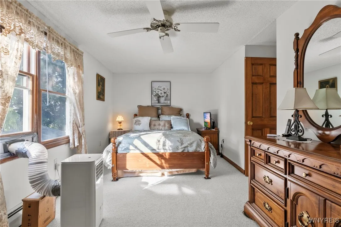 40 Alsace Ave Avenue, Buffalo, New York 14220, Buffalo, New York 14220, 3 Bedrooms Bedrooms, 9 Rooms Rooms,2 BathroomsBathrooms,Residential,Closed,40 Alsace Ave Avenue, Buffalo, New York 14220,0,B1624488