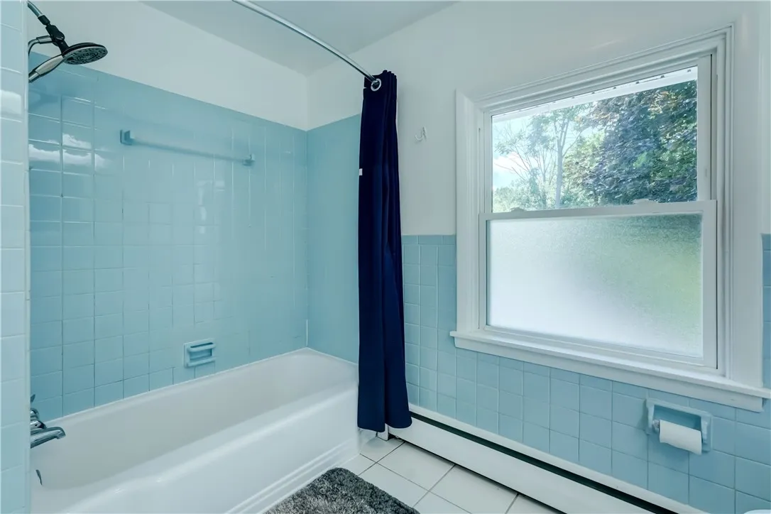 17 Brewster Lane, Chili, New York 14624, Chili, New York 14624, 4 Bedrooms Bedrooms, 8 Rooms Rooms,2 BathroomsBathrooms,Residential,Closed,17 Brewster Lane, Chili, New York 14624,0,R1623724