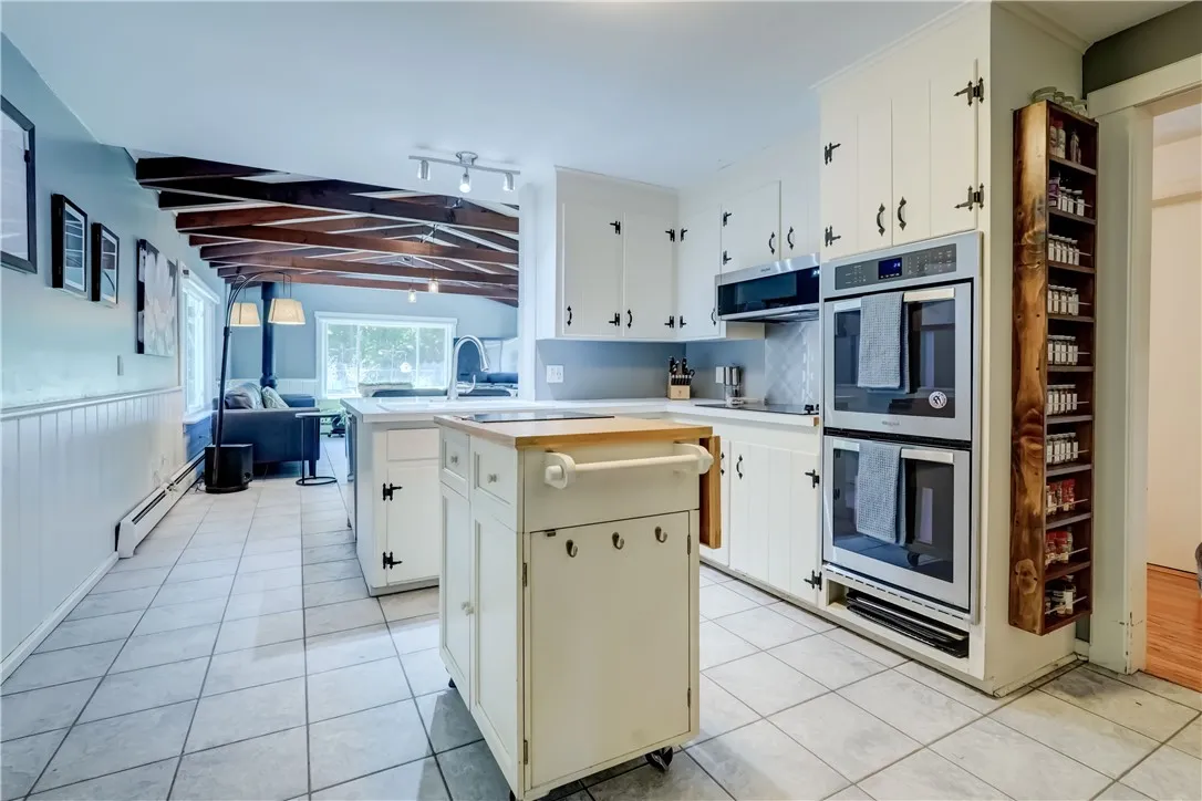 17 Brewster Lane, Chili, New York 14624, Chili, New York 14624, 4 Bedrooms Bedrooms, 8 Rooms Rooms,2 BathroomsBathrooms,Residential,Closed,17 Brewster Lane, Chili, New York 14624,0,R1623724