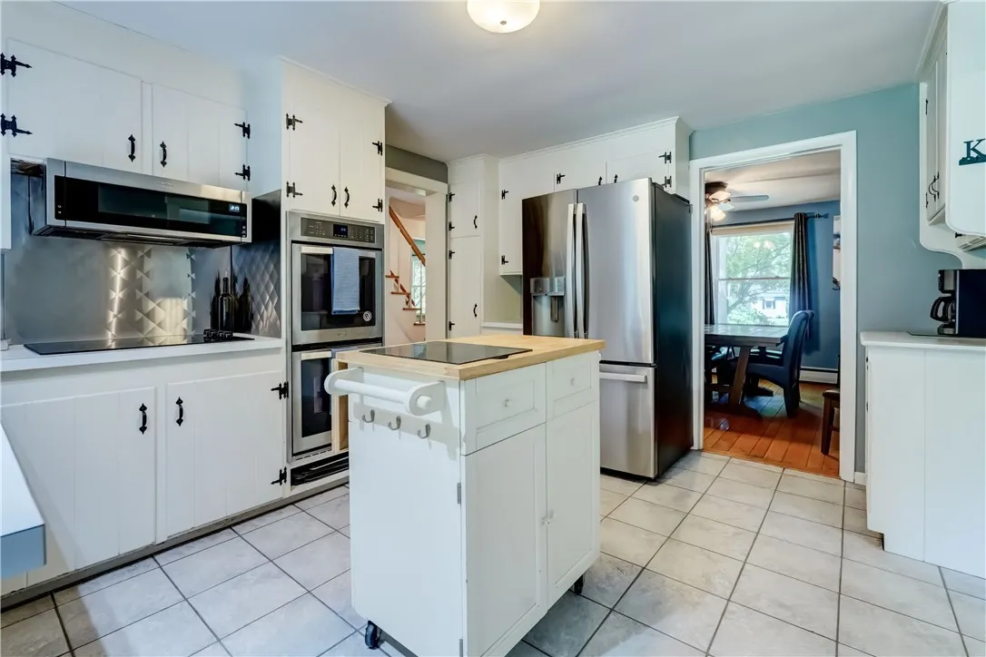 17 Brewster Lane, Chili, New York 14624, Chili, New York 14624, 4 Bedrooms Bedrooms, 8 Rooms Rooms,2 BathroomsBathrooms,Residential,Closed,17 Brewster Lane, Chili, New York 14624,0,R1623724