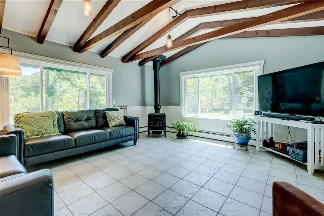 17 Brewster Lane, Chili, New York 14624, Chili, New York 14624, 4 Bedrooms Bedrooms, 8 Rooms Rooms,2 BathroomsBathrooms,Residential,Closed,17 Brewster Lane, Chili, New York 14624,0,R1623724