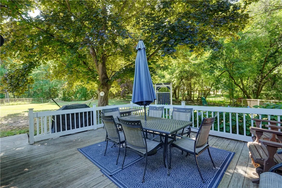 17 Brewster Lane, Chili, New York 14624, Chili, New York 14624, 4 Bedrooms Bedrooms, 8 Rooms Rooms,2 BathroomsBathrooms,Residential,Closed,17 Brewster Lane, Chili, New York 14624,0,R1623724