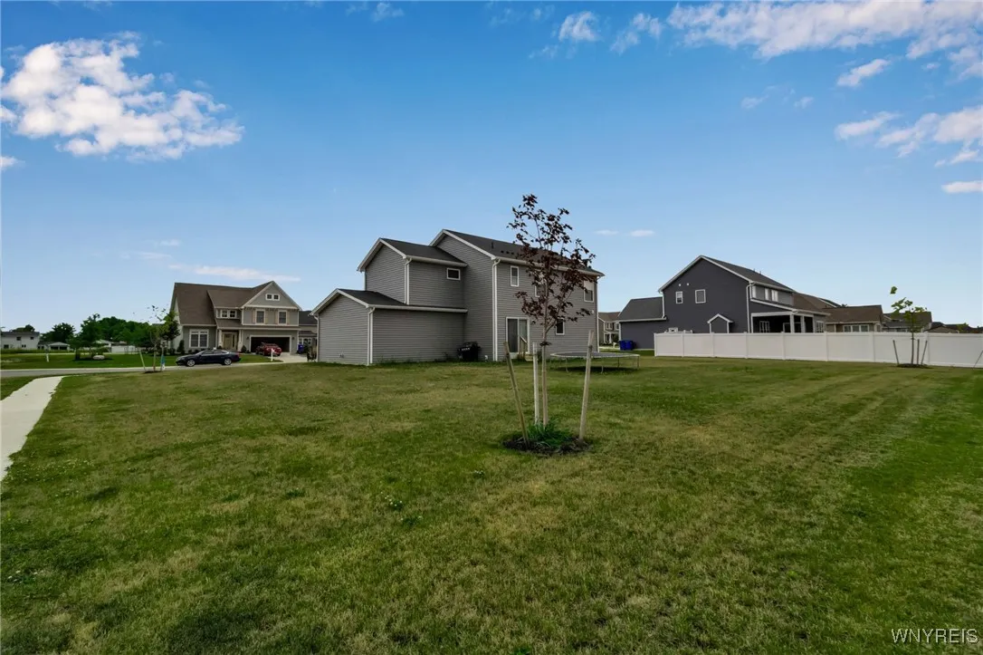 80 Greenspring Court, West Seneca, New York 14224, West Seneca, New York 14224, 4 Bedrooms Bedrooms, 7 Rooms Rooms,2 BathroomsBathrooms,Residential,Closed,80 Greenspring Court, West Seneca, New York 14224,0,B1623018