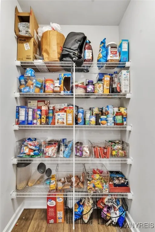 80 Greenspring Court, West Seneca, New York 14224, West Seneca, New York 14224, 4 Bedrooms Bedrooms, 7 Rooms Rooms,2 BathroomsBathrooms,Residential,Closed,80 Greenspring Court, West Seneca, New York 14224,0,B1623018