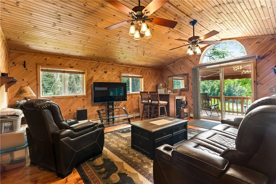 4422 Palmer Road, Annsville, New York 13471, Annsville, New York 13471, 3 Bedrooms Bedrooms, 7 Rooms Rooms,1 BathroomBathrooms,Residential,Closed,4422 Palmer Road, Annsville, New York 13471,0,R1624274