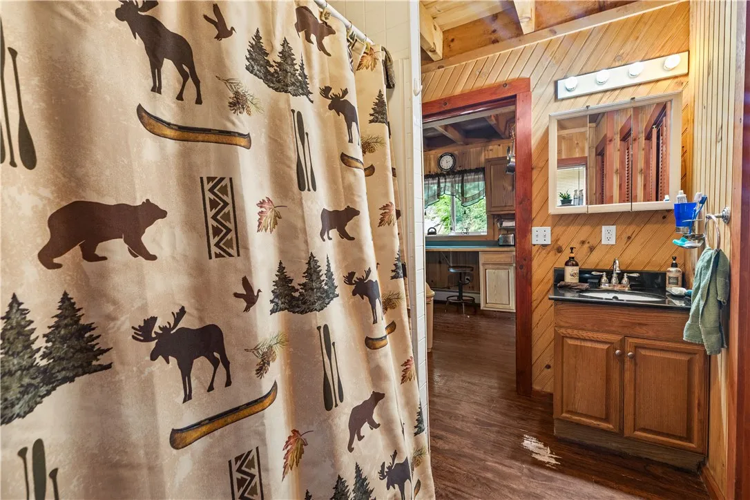 4422 Palmer Road, Annsville, New York 13471, Annsville, New York 13471, 3 Bedrooms Bedrooms, 7 Rooms Rooms,1 BathroomBathrooms,Residential,Closed,4422 Palmer Road, Annsville, New York 13471,0,R1624274