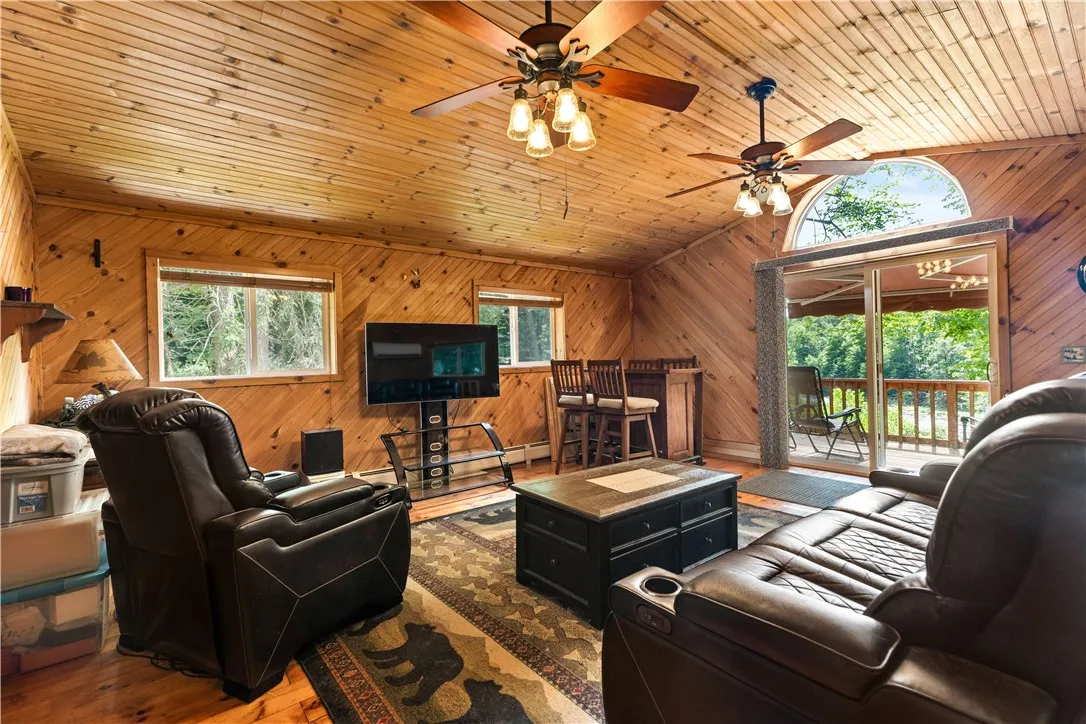 4422 Palmer Road, Annsville, New York 13471, Annsville, New York 13471, 3 Bedrooms Bedrooms, 7 Rooms Rooms,1 BathroomBathrooms,Residential,Closed,4422 Palmer Road, Annsville, New York 13471,0,R1624274