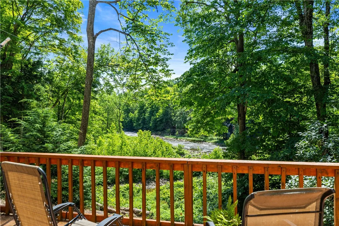 4422 Palmer Road, Annsville, New York 13471, Annsville, New York 13471, 3 Bedrooms Bedrooms, 7 Rooms Rooms,1 BathroomBathrooms,Residential,Closed,4422 Palmer Road, Annsville, New York 13471,0,R1624274