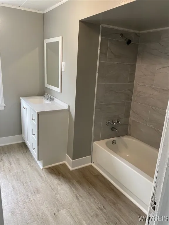 18 Kamper Avenue, Buffalo, New York 14210, Buffalo, New York 14210, 6 Bedrooms Bedrooms, ,2 BathroomsBathrooms,Residential,For Sale,18 Kamper Avenue, Buffalo, New York 14210,B1623761