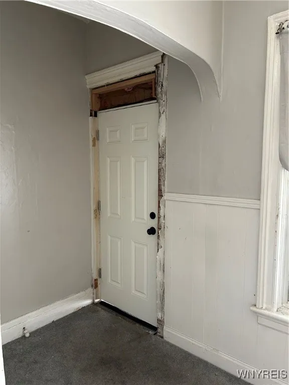 18 Kamper Avenue, Buffalo, New York 14210, Buffalo, New York 14210, 6 Bedrooms Bedrooms, ,2 BathroomsBathrooms,Residential,For Sale,18 Kamper Avenue, Buffalo, New York 14210,0,B1623761