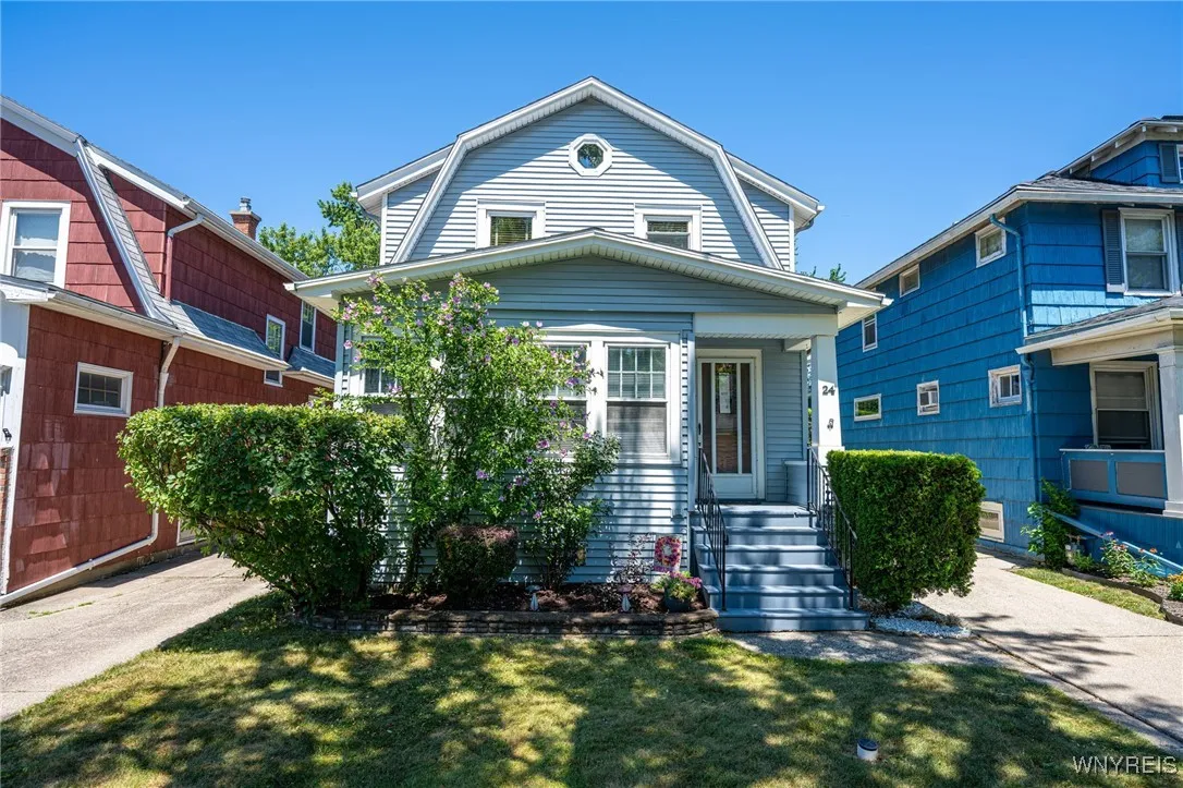 24 Delwood Road, Tonawanda, New York 14217, Tonawanda, New York 14217, 3 Bedrooms Bedrooms, 7 Rooms Rooms,1 BathroomBathrooms,Residential,For Sale,24 Delwood Road, Tonawanda, New York 14217,B1624177