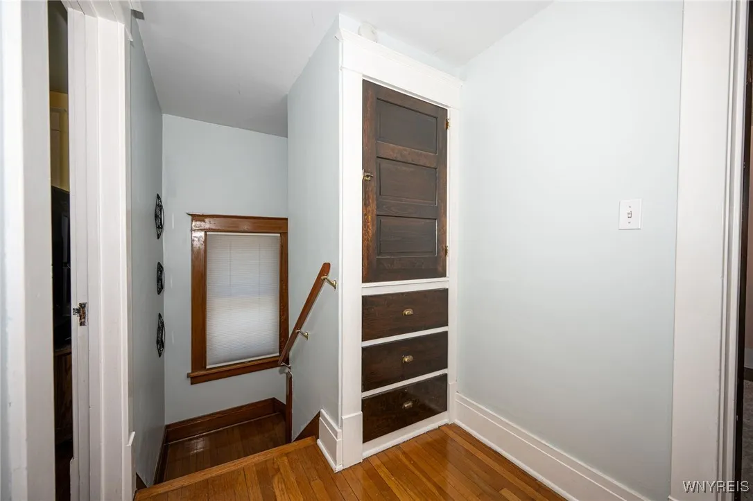 24 Delwood Road, Tonawanda, New York 14217, Tonawanda, New York 14217, 3 Bedrooms Bedrooms, 7 Rooms Rooms,1 BathroomBathrooms,Residential,For Sale,24 Delwood Road, Tonawanda, New York 14217,B1624177