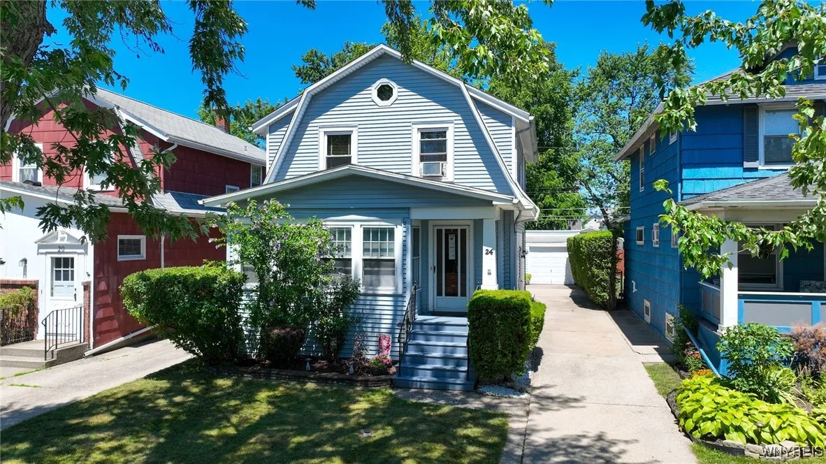 24 Delwood Road, Tonawanda, New York 14217, Tonawanda, New York 14217, 3 Bedrooms Bedrooms, 7 Rooms Rooms,1 BathroomBathrooms,Residential,For Sale,24 Delwood Road, Tonawanda, New York 14217,B1624177