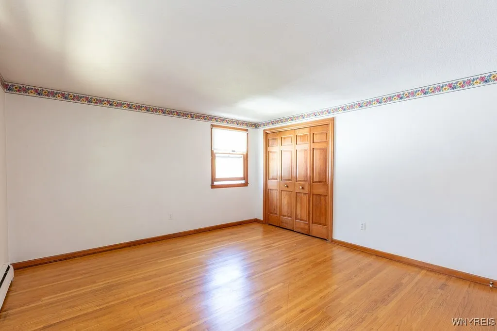 4900 Cliffside Drive West, Clarence, New York 1403, Clarence, New York 14031, 4 Bedrooms Bedrooms, 10 Rooms Rooms,1 BathroomBathrooms,Residential,For Sale,4900 Cliffside Drive West, Clarence, New York 1403,B1624428