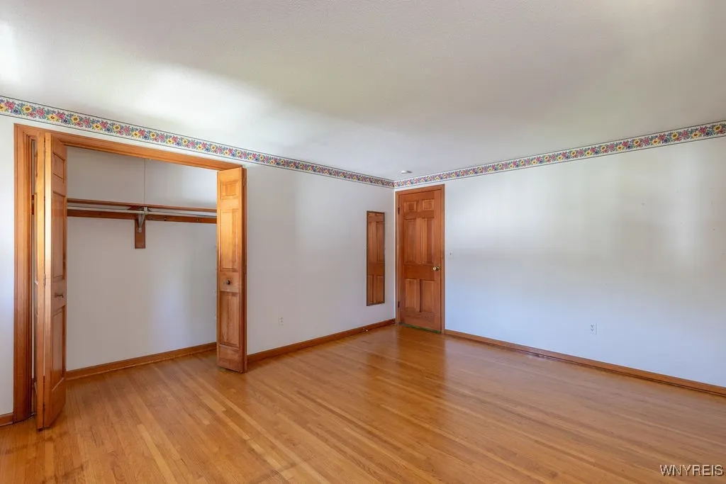 4900 Cliffside Drive West, Clarence, New York 1403, Clarence, New York 14031, 4 Bedrooms Bedrooms, 10 Rooms Rooms,1 BathroomBathrooms,Residential,For Sale,4900 Cliffside Drive West, Clarence, New York 1403,B1624428
