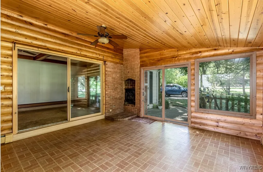 4900 Cliffside Drive West, Clarence, New York 1403, Clarence, New York 14031, 4 Bedrooms Bedrooms, 10 Rooms Rooms,1 BathroomBathrooms,Residential,For Sale,4900 Cliffside Drive West, Clarence, New York 1403,B1624428