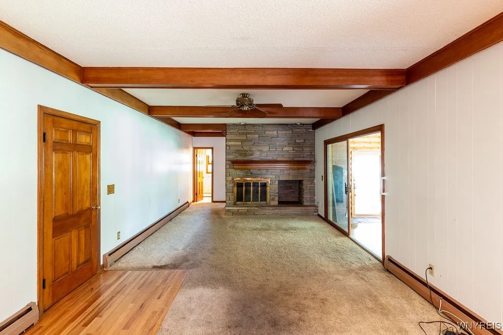 4900 Cliffside Drive West, Clarence, New York 1403, Clarence, New York 14031, 4 Bedrooms Bedrooms, 10 Rooms Rooms,1 BathroomBathrooms,Residential,For Sale,4900 Cliffside Drive West, Clarence, New York 1403,B1624428
