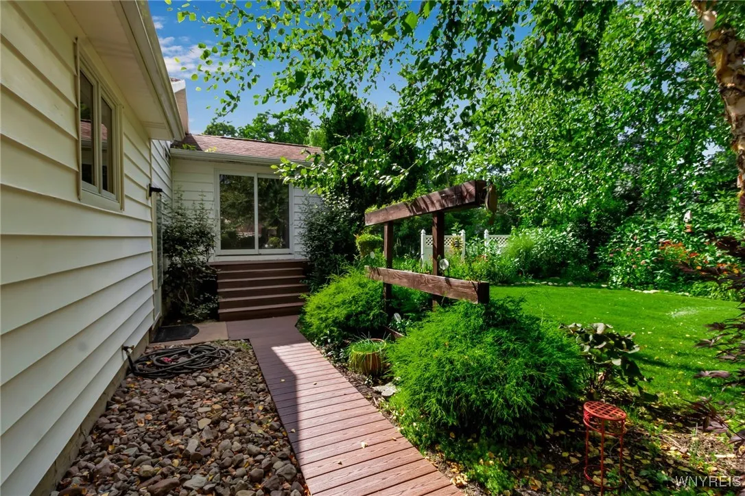 6693 Rollin Drive, Boston, New York 14025, Boston, New York 14025, 3 Bedrooms Bedrooms, 5 Rooms Rooms,1 BathroomBathrooms,Residential,Closed,6693 Rollin Drive, Boston, New York 14025,0,B1624232
