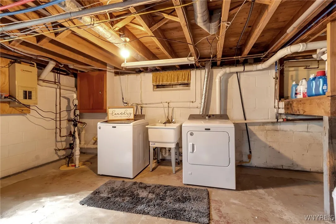 6693 Rollin Drive, Boston, New York 14025, Boston, New York 14025, 3 Bedrooms Bedrooms, 5 Rooms Rooms,1 BathroomBathrooms,Residential,Closed,6693 Rollin Drive, Boston, New York 14025,0,B1624232