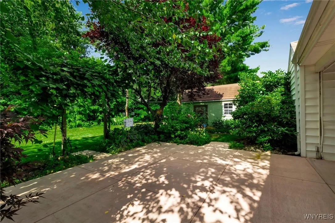 6693 Rollin Drive, Boston, New York 14025, Boston, New York 14025, 3 Bedrooms Bedrooms, 5 Rooms Rooms,1 BathroomBathrooms,Residential,Closed,6693 Rollin Drive, Boston, New York 14025,0,B1624232