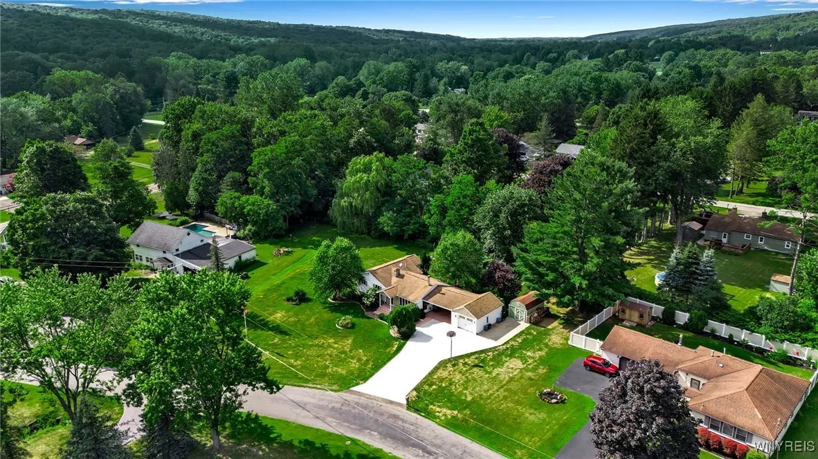 6693 Rollin Drive, Boston, New York 14025, Boston, New York 14025, 3 Bedrooms Bedrooms, 5 Rooms Rooms,1 BathroomBathrooms,Residential,Closed,6693 Rollin Drive, Boston, New York 14025,0,B1624232