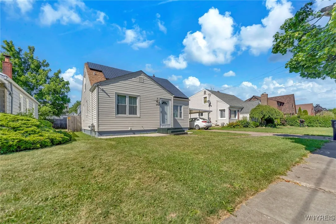 2732 Cleveland Avenue, Niagara Falls, New York 143, Niagara Falls, New York 14305, 2 Bedrooms Bedrooms, 5 Rooms Rooms,2 BathroomsBathrooms,Residential,Closed,2732 Cleveland Avenue, Niagara Falls, New York 143,0,B1624529