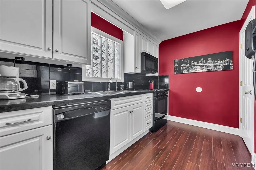 2732 Cleveland Avenue, Niagara Falls, New York 143, Niagara Falls, New York 14305, 2 Bedrooms Bedrooms, 5 Rooms Rooms,2 BathroomsBathrooms,Residential,Closed,2732 Cleveland Avenue, Niagara Falls, New York 143,0,B1624529