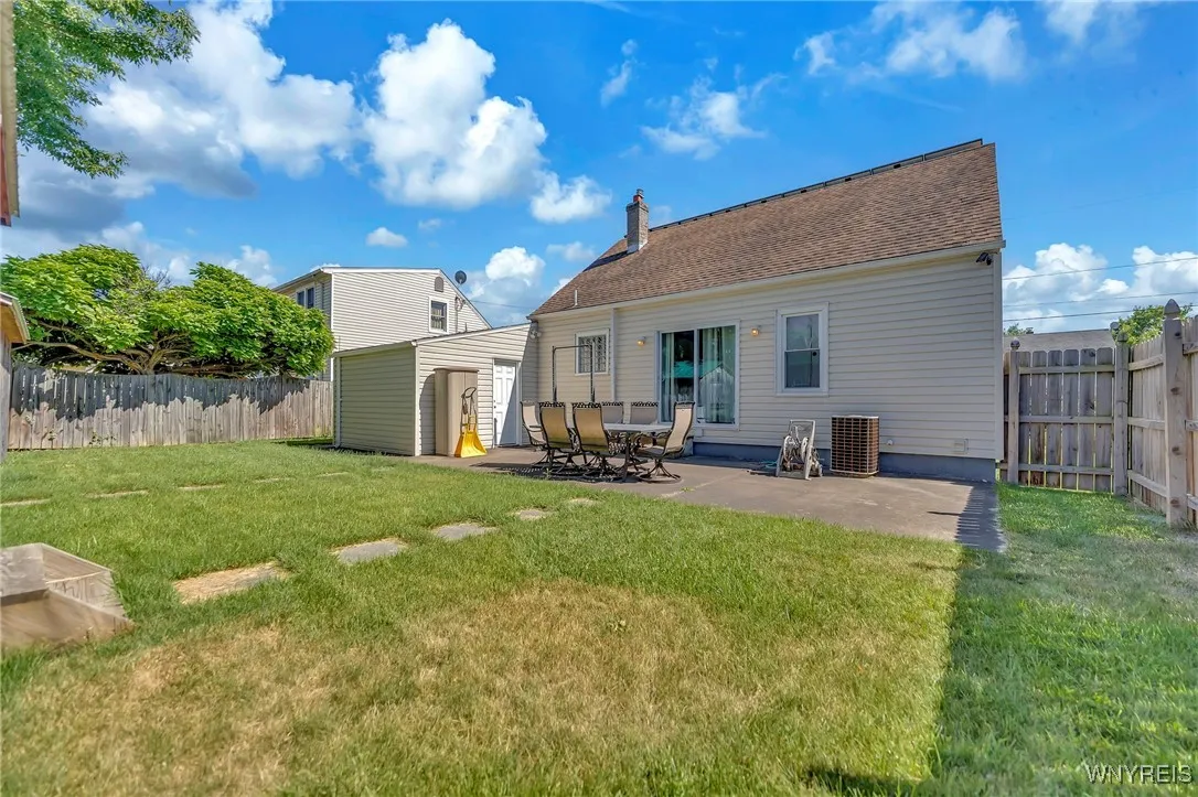 2732 Cleveland Avenue, Niagara Falls, New York 143, Niagara Falls, New York 14305, 2 Bedrooms Bedrooms, 5 Rooms Rooms,2 BathroomsBathrooms,Residential,Closed,2732 Cleveland Avenue, Niagara Falls, New York 143,0,B1624529