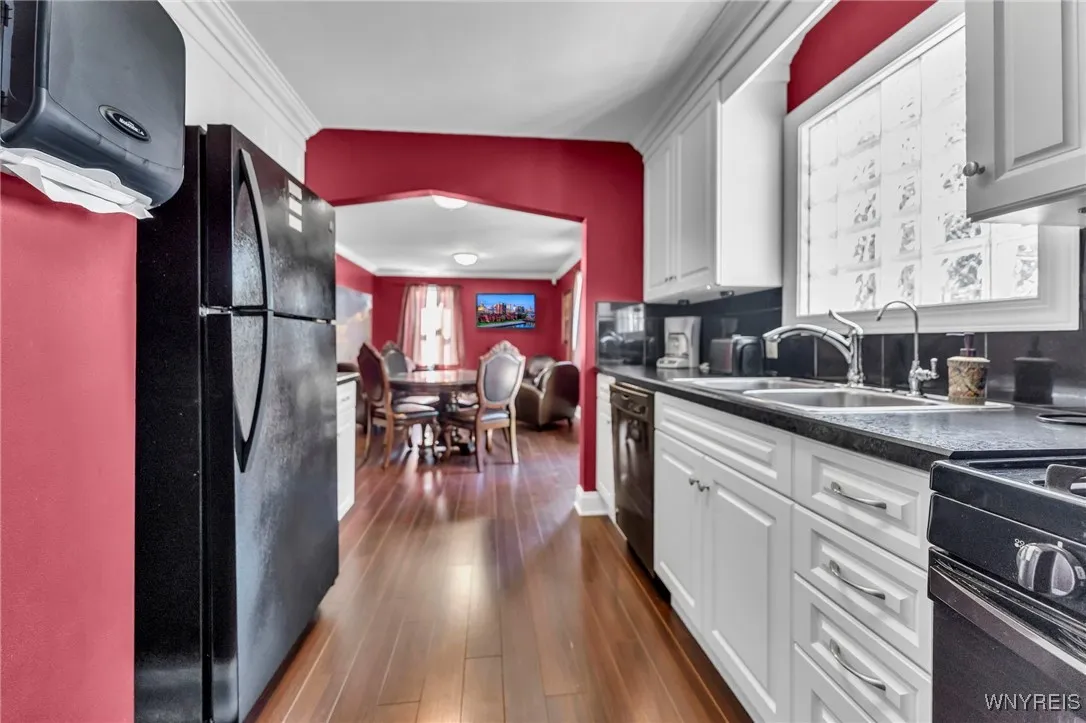 2732 Cleveland Avenue, Niagara Falls, New York 143, Niagara Falls, New York 14305, 2 Bedrooms Bedrooms, 5 Rooms Rooms,2 BathroomsBathrooms,Residential,Closed,2732 Cleveland Avenue, Niagara Falls, New York 143,0,B1624529