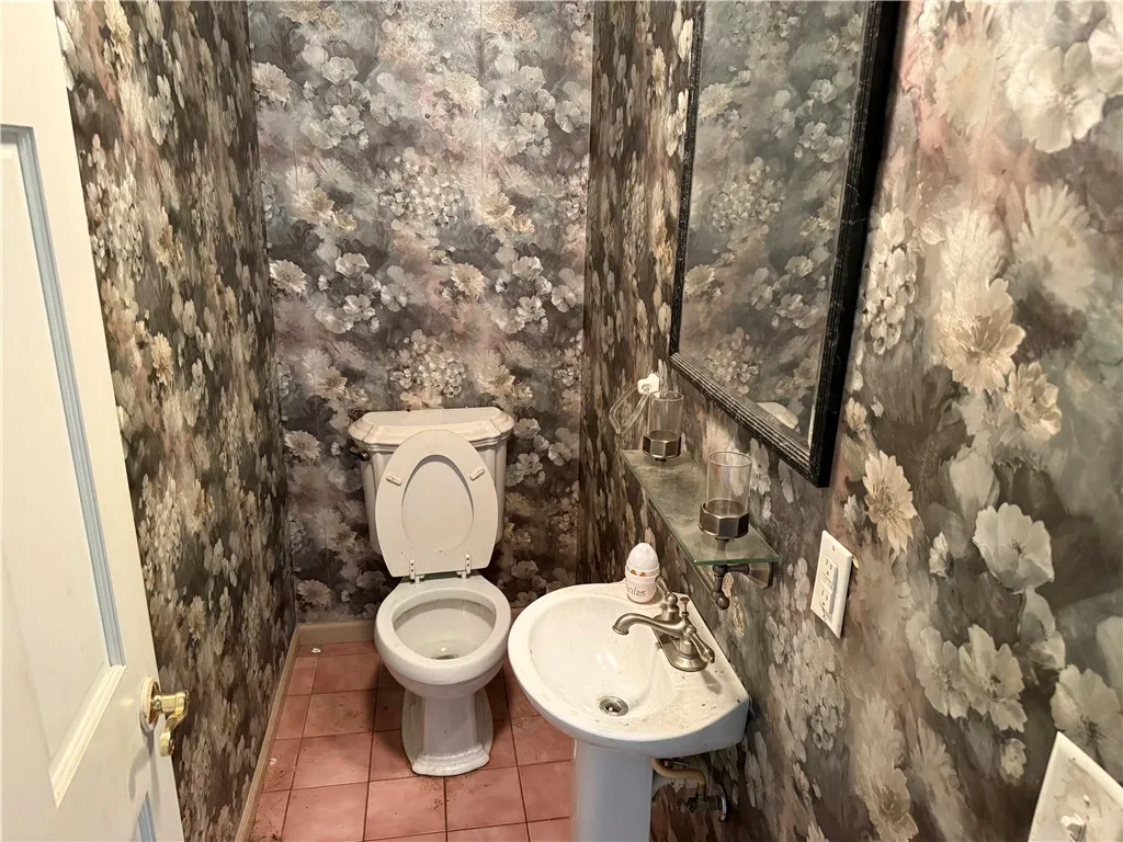 Half Bath 1st Floor