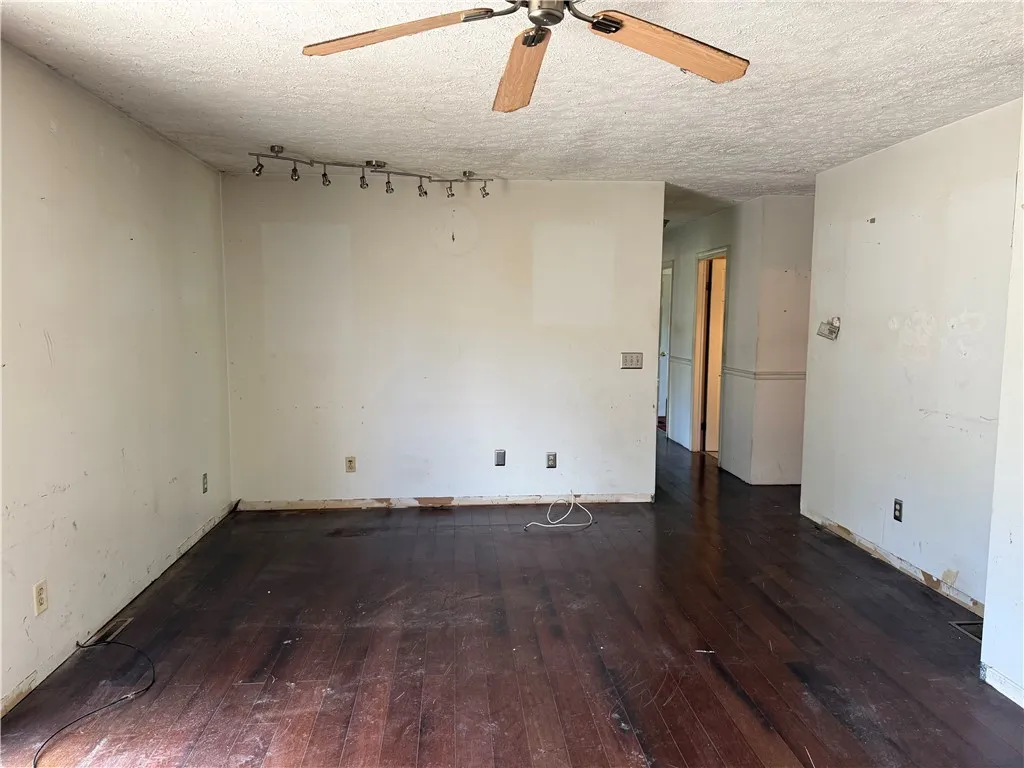Dining Room /Living Room
