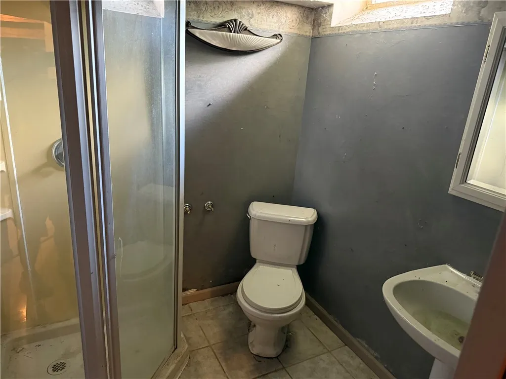 Full Bath Basement