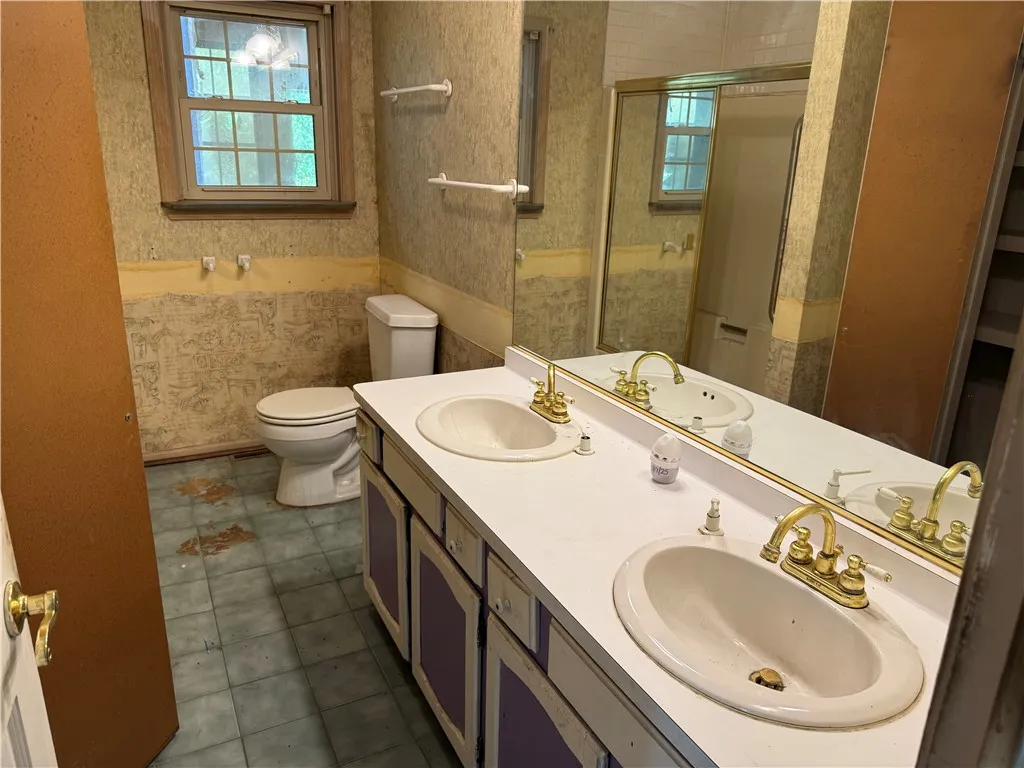 Full Bath  1st Floor