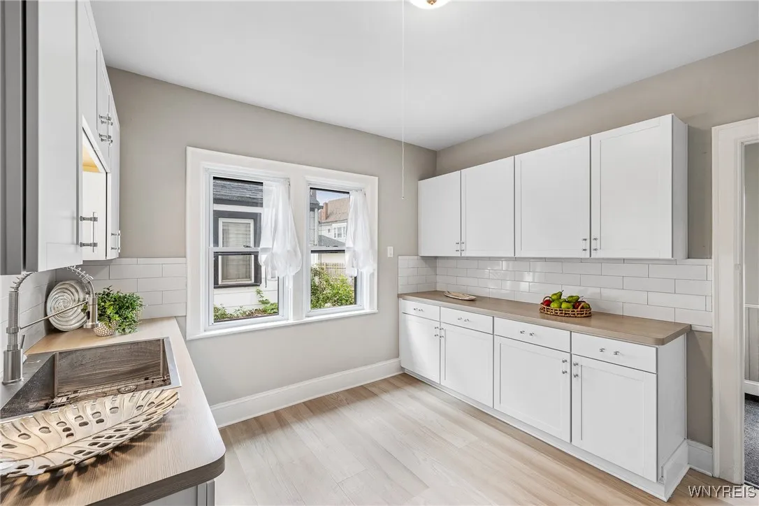 48 Oakgrove Avenue, Buffalo, New York 14208, Buffalo, New York 14208, 6 Bedrooms Bedrooms, ,2 BathroomsBathrooms,Residential,Closed,48 Oakgrove Avenue, Buffalo, New York 14208,0,B1623177