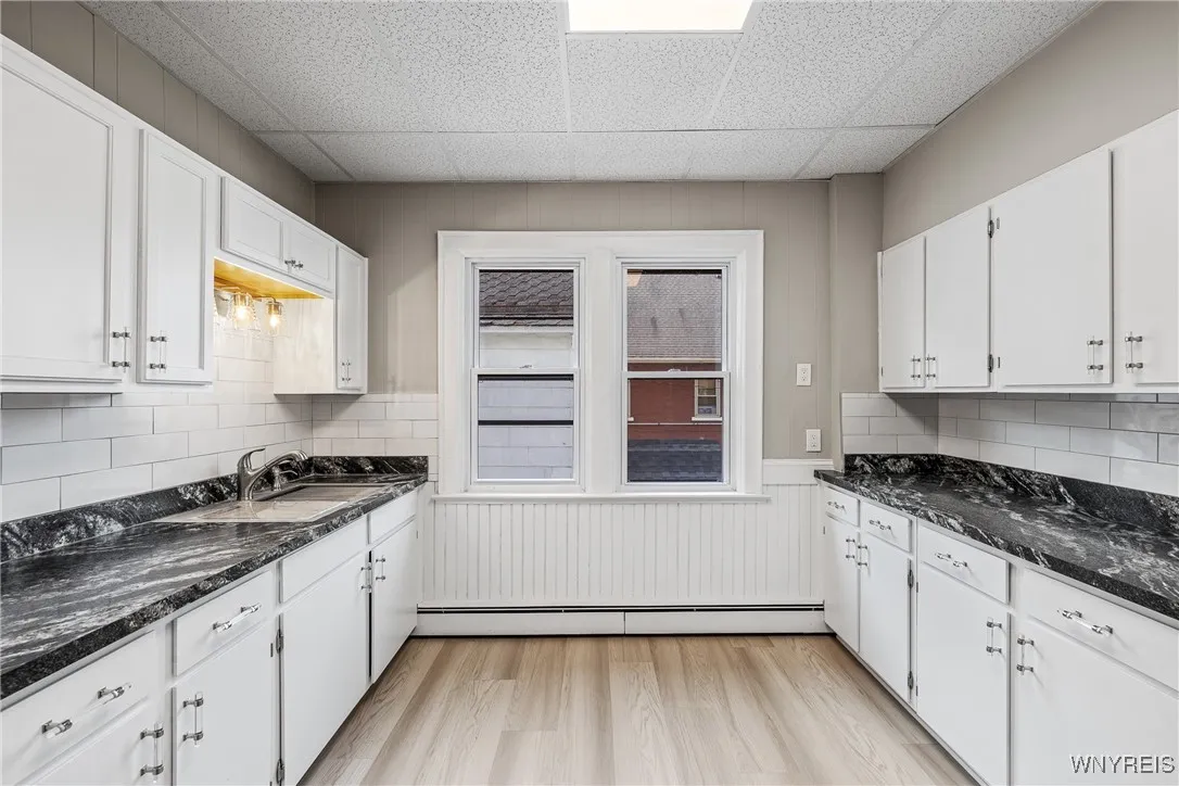 48 Oakgrove Avenue, Buffalo, New York 14208, Buffalo, New York 14208, 6 Bedrooms Bedrooms, ,2 BathroomsBathrooms,Residential,Closed,48 Oakgrove Avenue, Buffalo, New York 14208,0,B1623177