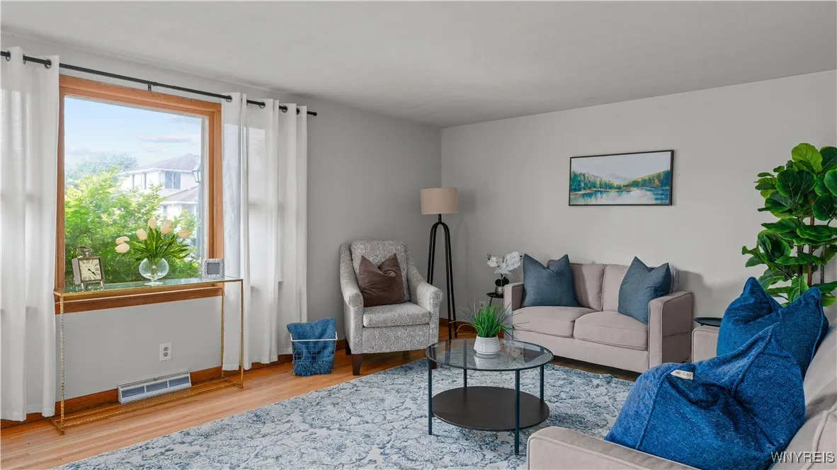 358 Abbington Avenue, Tonawanda, New York 14223, Tonawanda, New York 14223, 3 Bedrooms Bedrooms, 6 Rooms Rooms,1 BathroomBathrooms,Residential,For Sale,358 Abbington Avenue, Tonawanda, New York 14223,B1623943