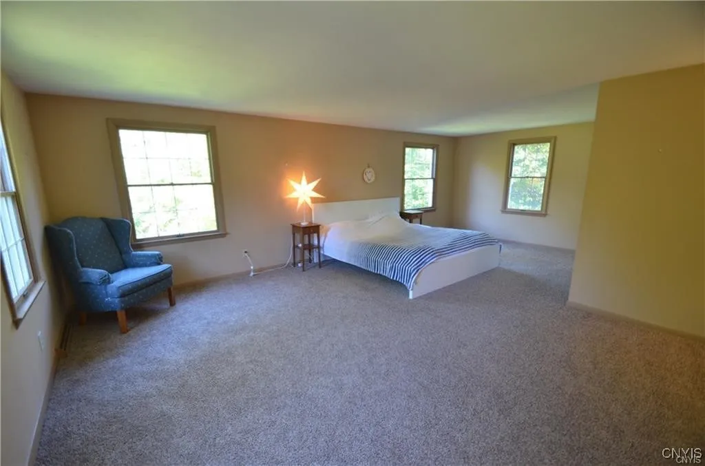 6891 Woodchuck Hill Road, Dewitt, New York 13066, De Witt, New York 13066, 4 Bedrooms Bedrooms, 10 Rooms Rooms,2 BathroomsBathrooms,Residential Lease,For Rent,6891 Woodchuck Hill Road, Dewitt, New York 13066,S1624613