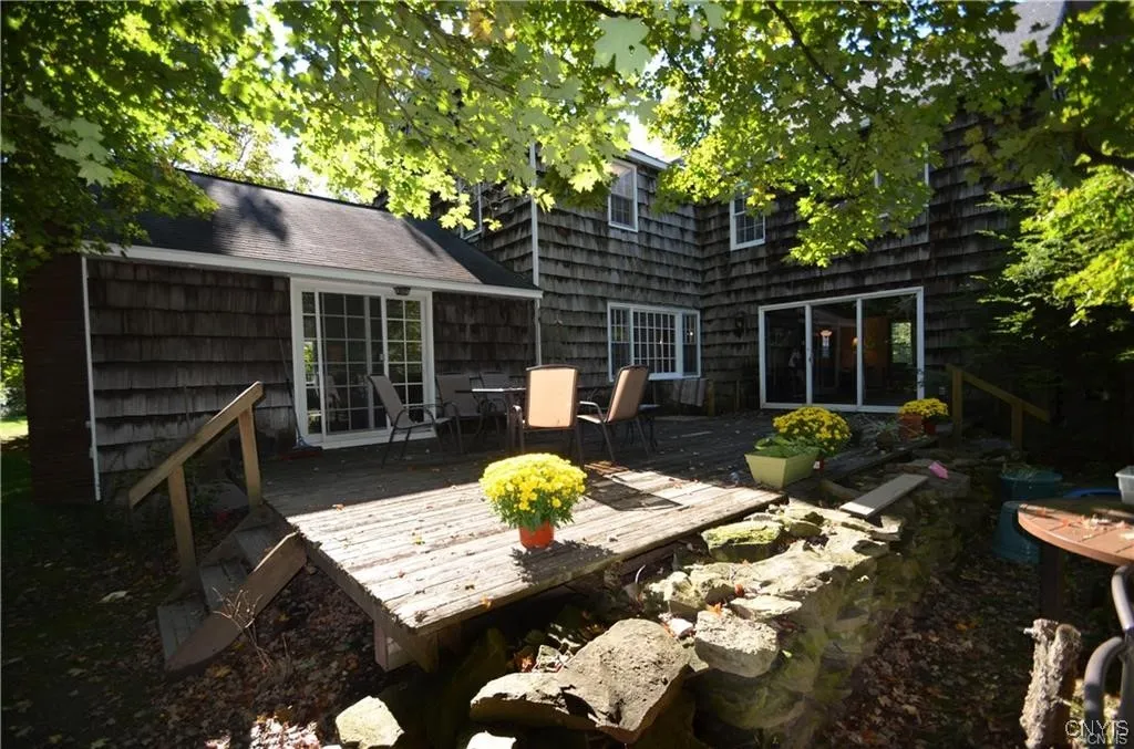 6891 Woodchuck Hill Road, Dewitt, New York 13066, De Witt, New York 13066, 4 Bedrooms Bedrooms, 10 Rooms Rooms,2 BathroomsBathrooms,Residential Lease,For Rent,6891 Woodchuck Hill Road, Dewitt, New York 13066,S1624613
