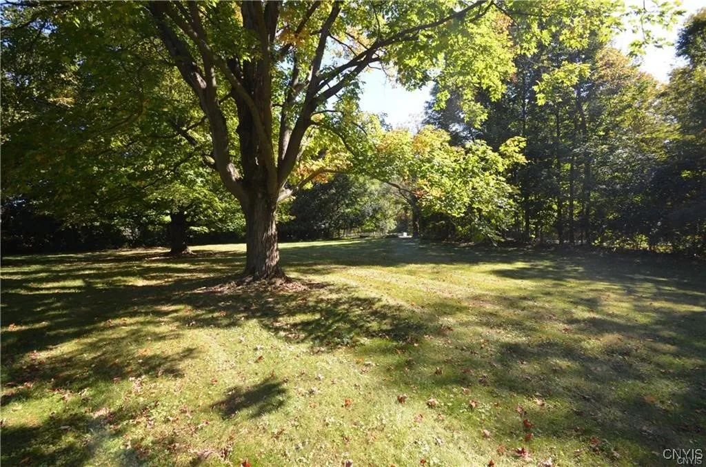 6891 Woodchuck Hill Road, Dewitt, New York 13066, De Witt, New York 13066, 4 Bedrooms Bedrooms, 10 Rooms Rooms,2 BathroomsBathrooms,Residential Lease,For Rent,6891 Woodchuck Hill Road, Dewitt, New York 13066,S1624613