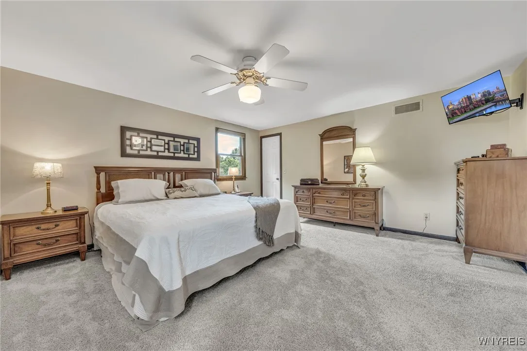 4619 Pine Manor Drive, Clarence, New York 14031, Clarence, New York 14031, 4 Bedrooms Bedrooms, 4 Rooms Rooms,2 BathroomsBathrooms,Residential,Closed,4619 Pine Manor Drive, Clarence, New York 14031,0,B1623877